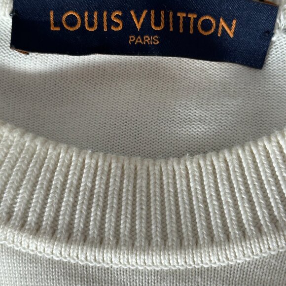 Louis Vuitton White & Grey Pin Logo Embroidered T-Shirt - Picture 3 of 8